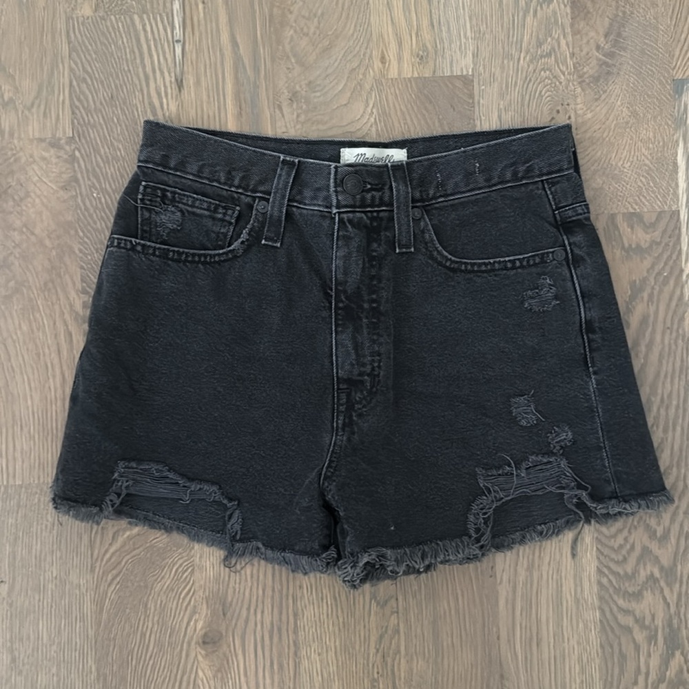 Madewell The Mom Jean short